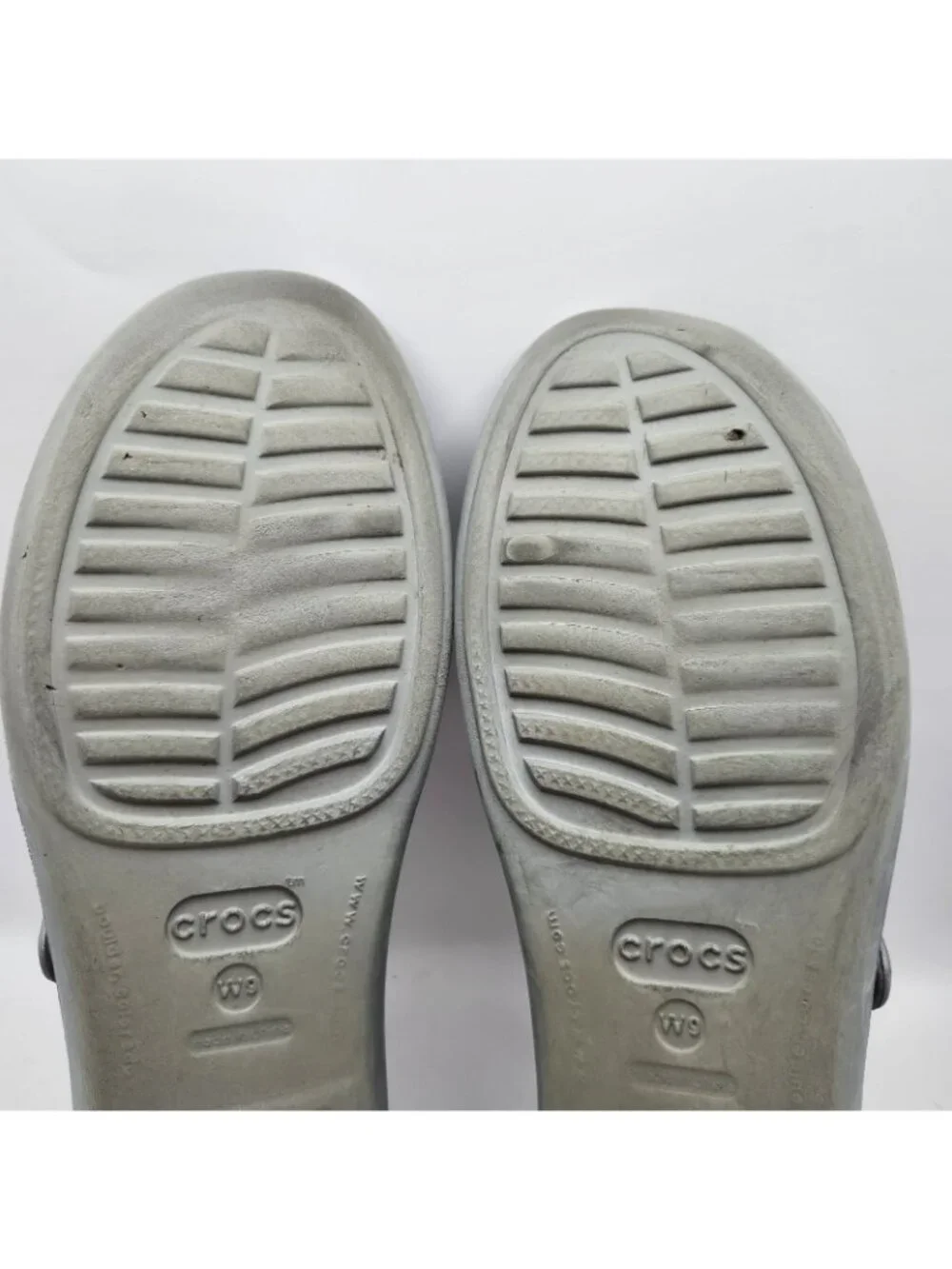 Crocs Patricia Gray Grey Womens Strappy Sandals Slide Comfort Size 9 USED Casual